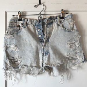 VINTAGE LEVI High Waisted Button up Short